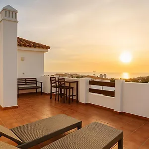 https://penthouse-valle-romano-golf-estepona.1costadelsol.com